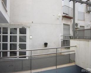 Vista exterior de Pis en venda en Baena amb Traster
