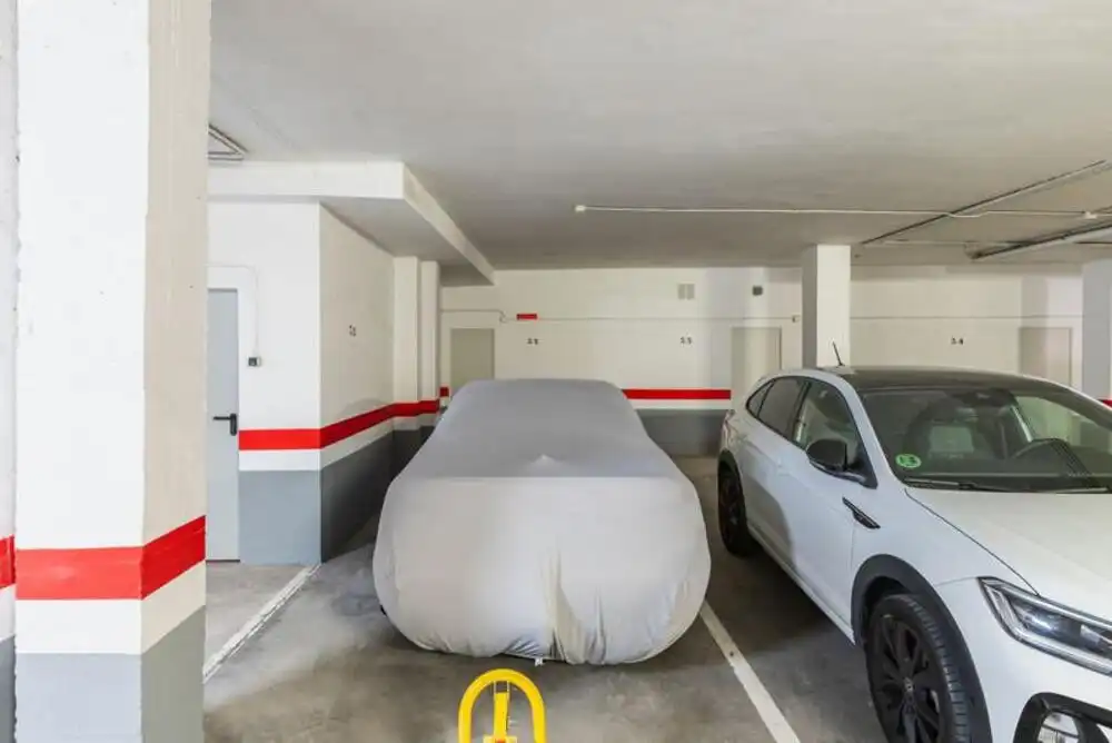 Parkplatz von Wohnungen zur Miete in Nueva Andalucía