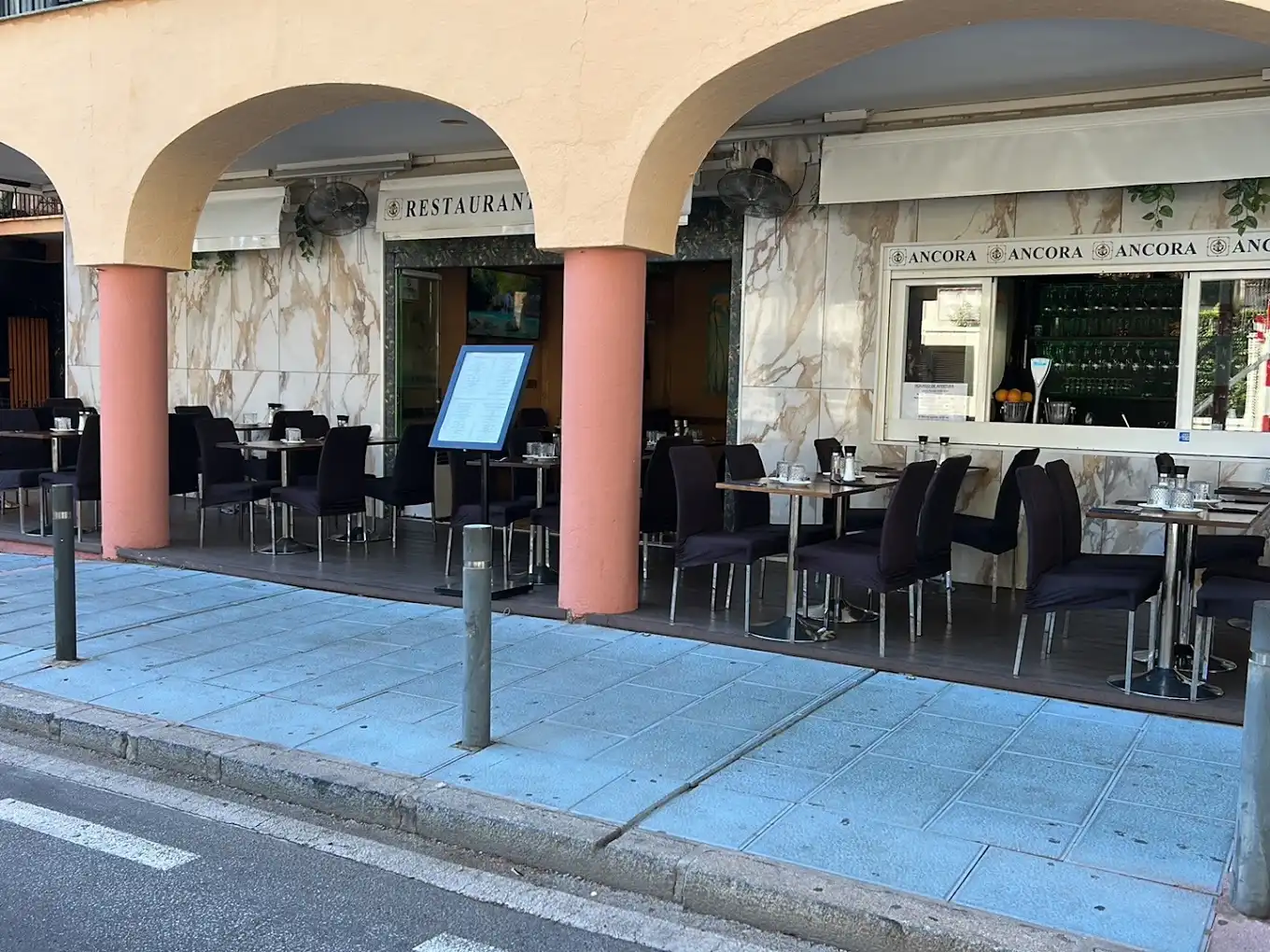 Local comercial en traspaso en Calle el Fuerte 4, imagen 2