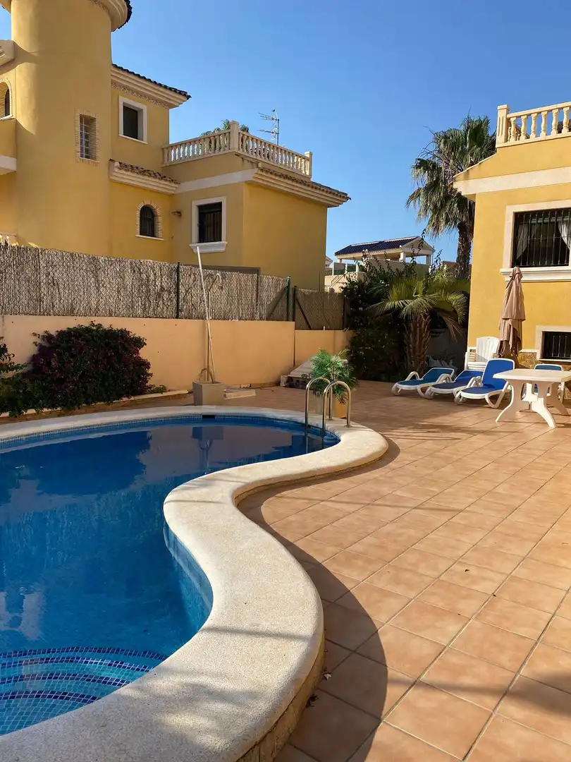 Villa avec terrasse à vendre à Orihuela Costa, imagen 2
