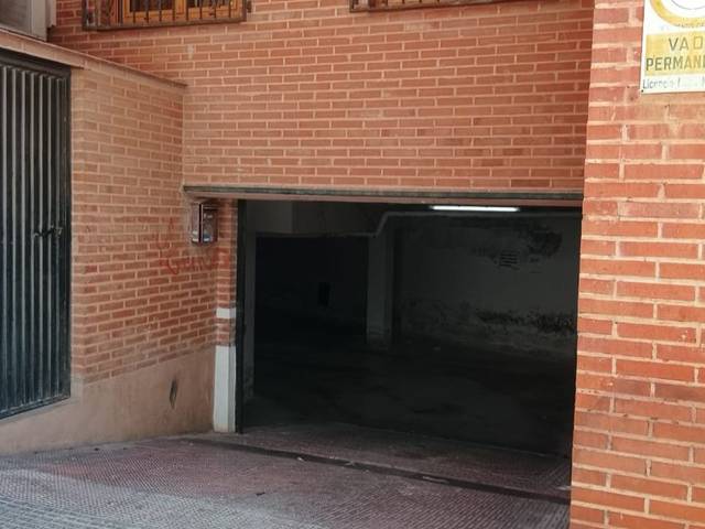 Garaje en Venta en Calle San emigdio, 16 en Almoradí