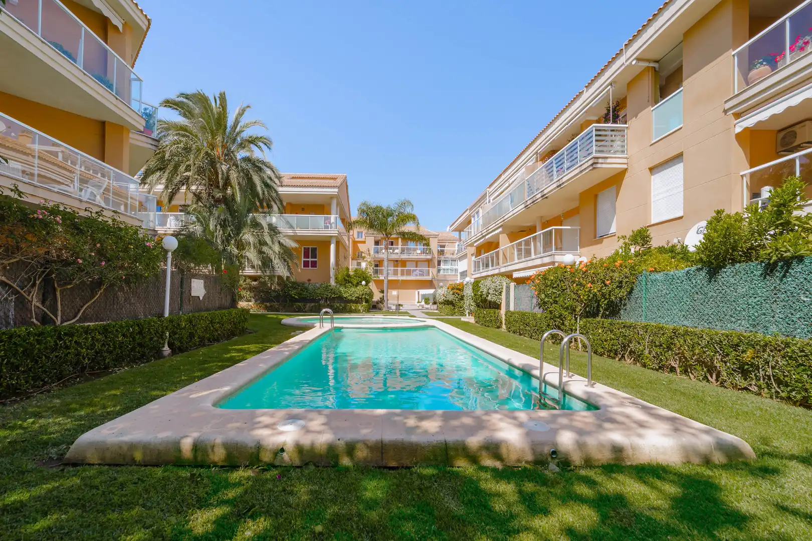 Apartments for rent in Carrer Venecia, 28, Montañar - El Arenal
