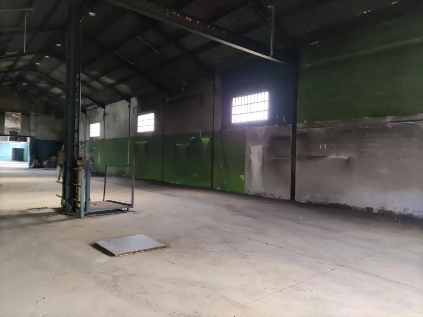 Fabrikhallen zum Verkauf in Cr/ Alcolea del Pinar, Ponent