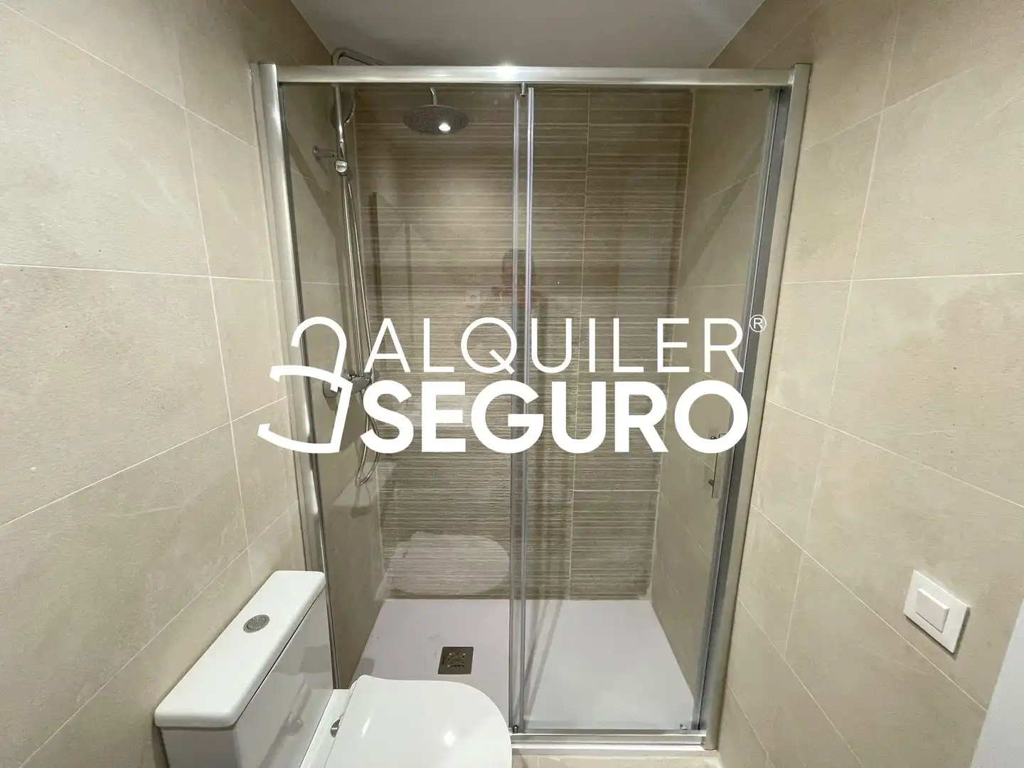 Bathroom of Flat for rent in Latina