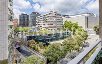 Vista exterior de Pis de lloguer en  Barcelona Capital amb Calefacció, Terrassa i Balcó