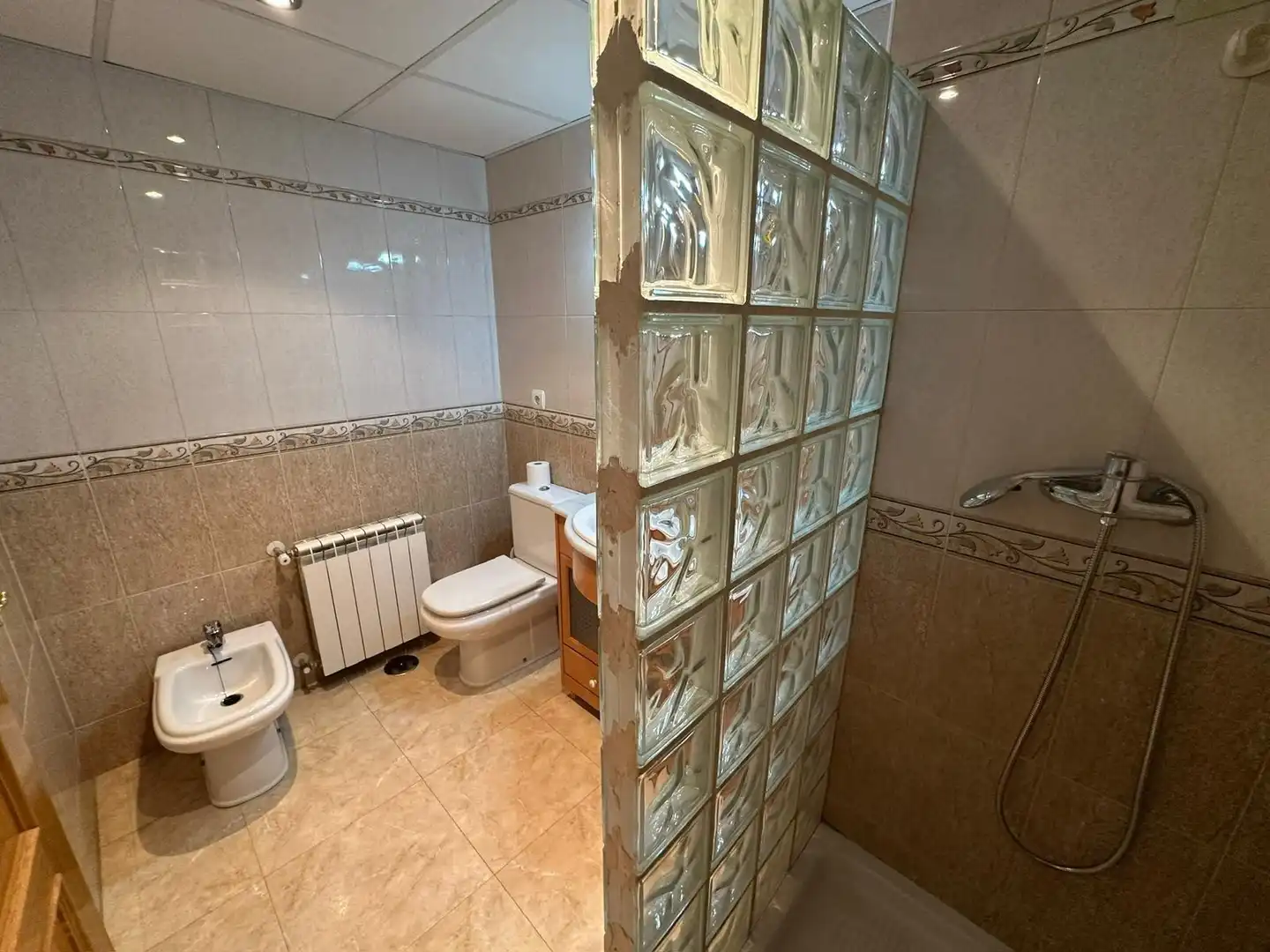Baño de Ático de alquiler en Molina de Segura con Amueblado y Balcón