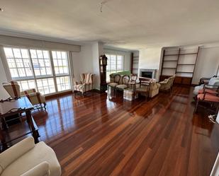 Living room of Flat for sale in Pontevedra Capital   with Terrace and Balcony