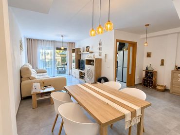 Casa a schiera con balcone in vendita a Deltebre