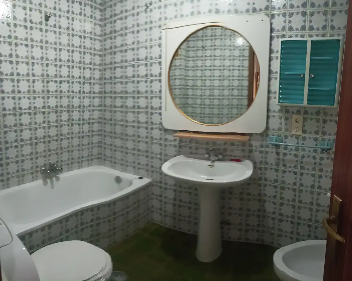Baño de Piso en venta en Las Pedroñeras    con Trastero