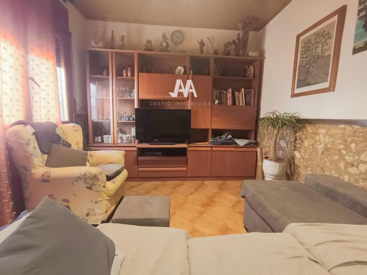 Sala d'estar de Casa adosada en venda en Igualada amb Aire condicionat, Calefacció i Terrassa