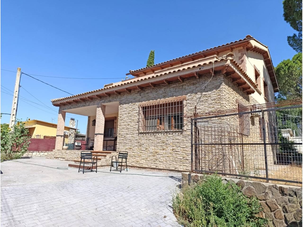 Vista exterior de Casa o xalet en venda en Villamanrique de Tajo amb Calefacció i Piscina comunitària