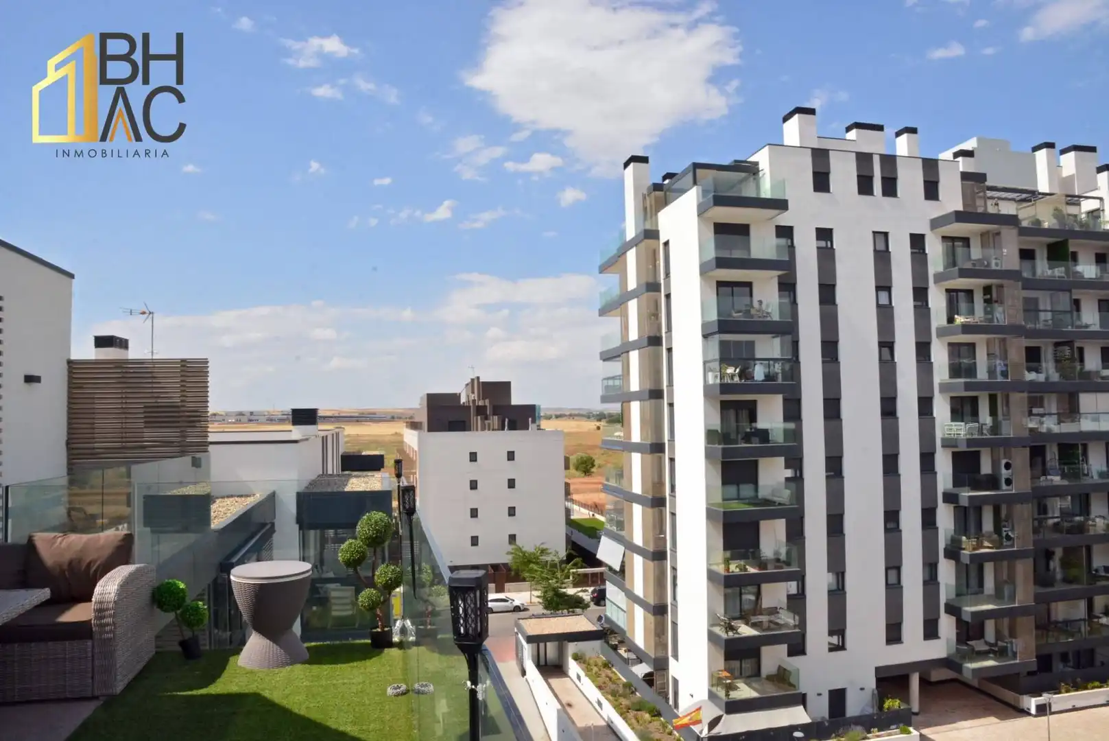 Terrasse von Dachboden zum Verkauf in Alcalá de Henares mit Klimaanlage, Heizung und Terrasse