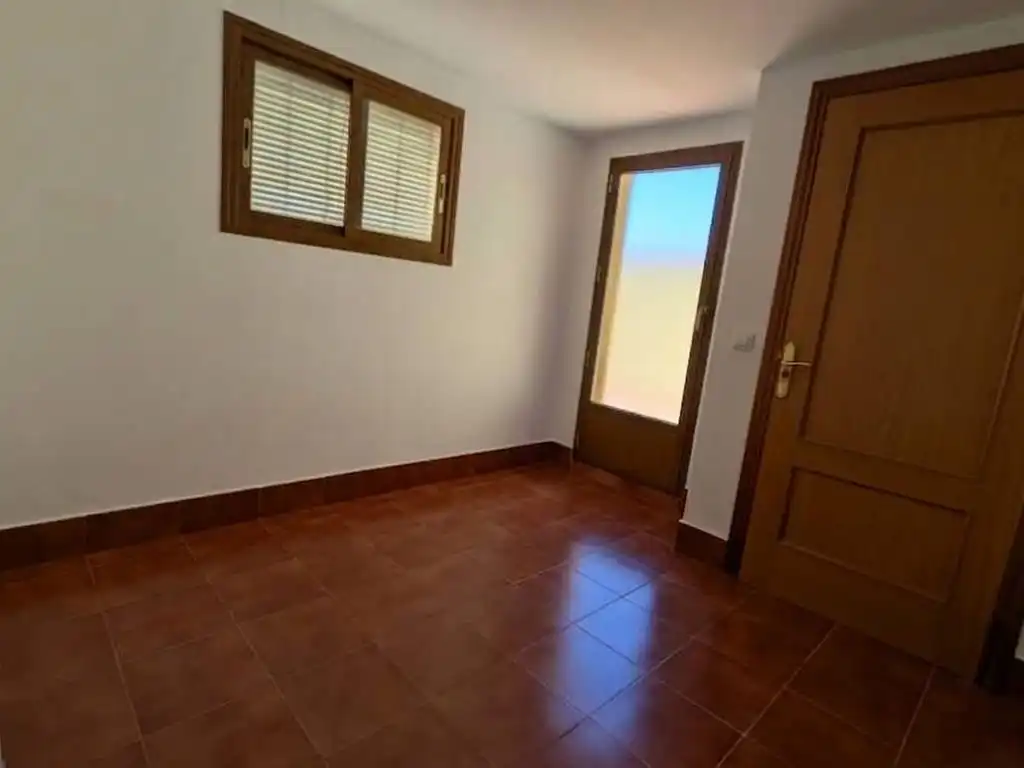 Flat for sale in Marmolejo, Jaén