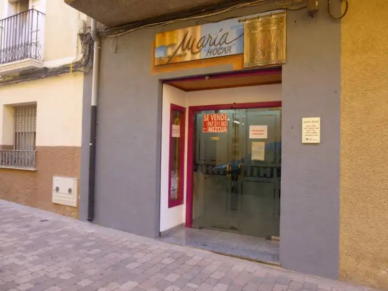 Locale commerciale in vendita a Almansa