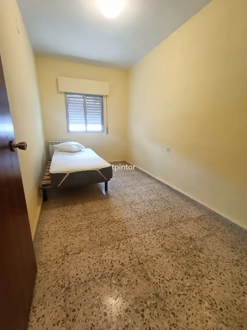Schlafzimmer von Wohnung zum Verkauf in Plasencia mit Klimaanlage, Heizung und Parkett