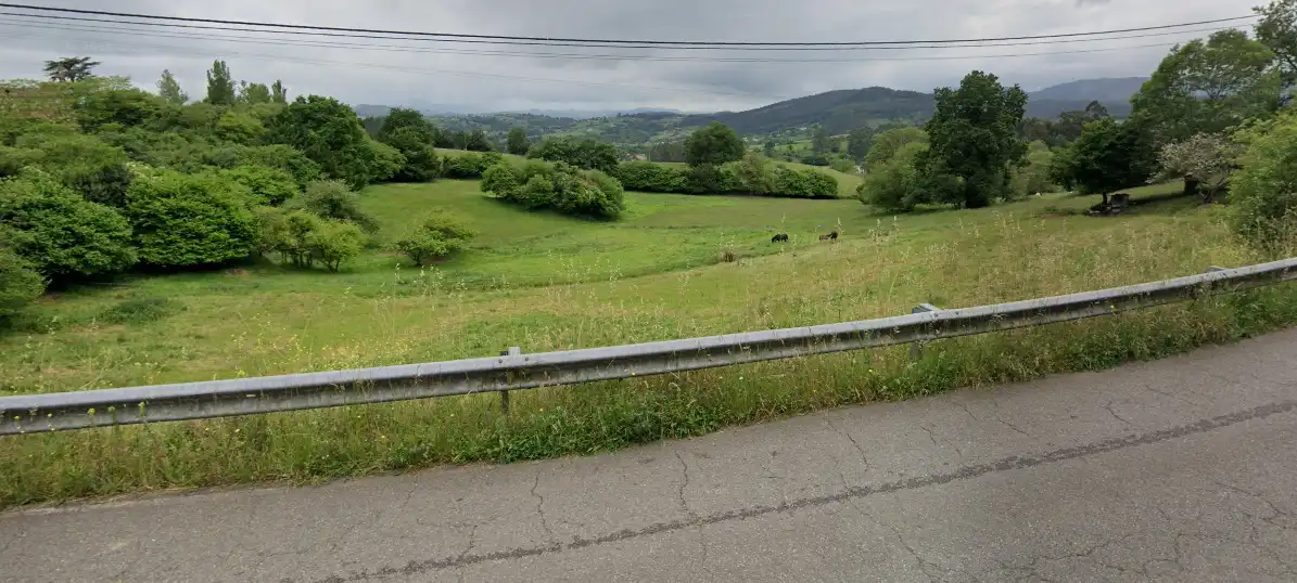 Terrenys i solars en venda a Llanera, imagen 2