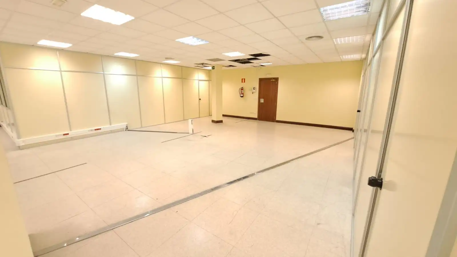 Oficina en venta en Derio con Aire acondicionado y Calefacción