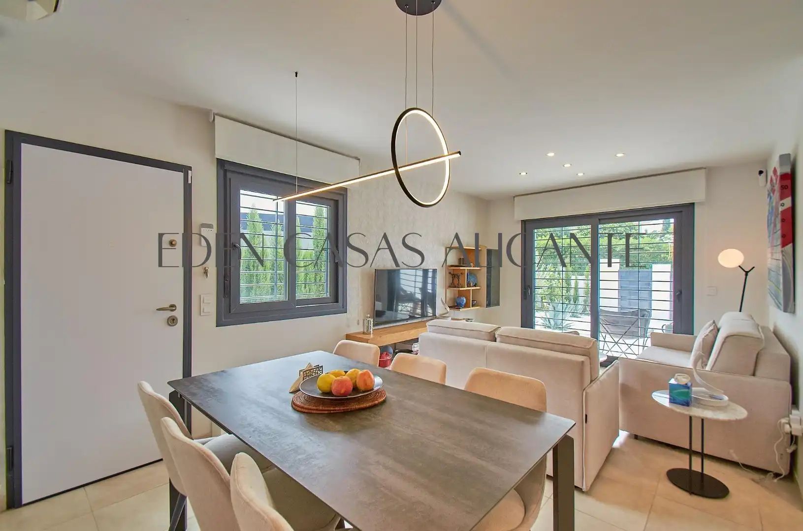 Comedor de Casa adosada en venta en Busot con Aire acondicionado, Calefacción y Jardín privado