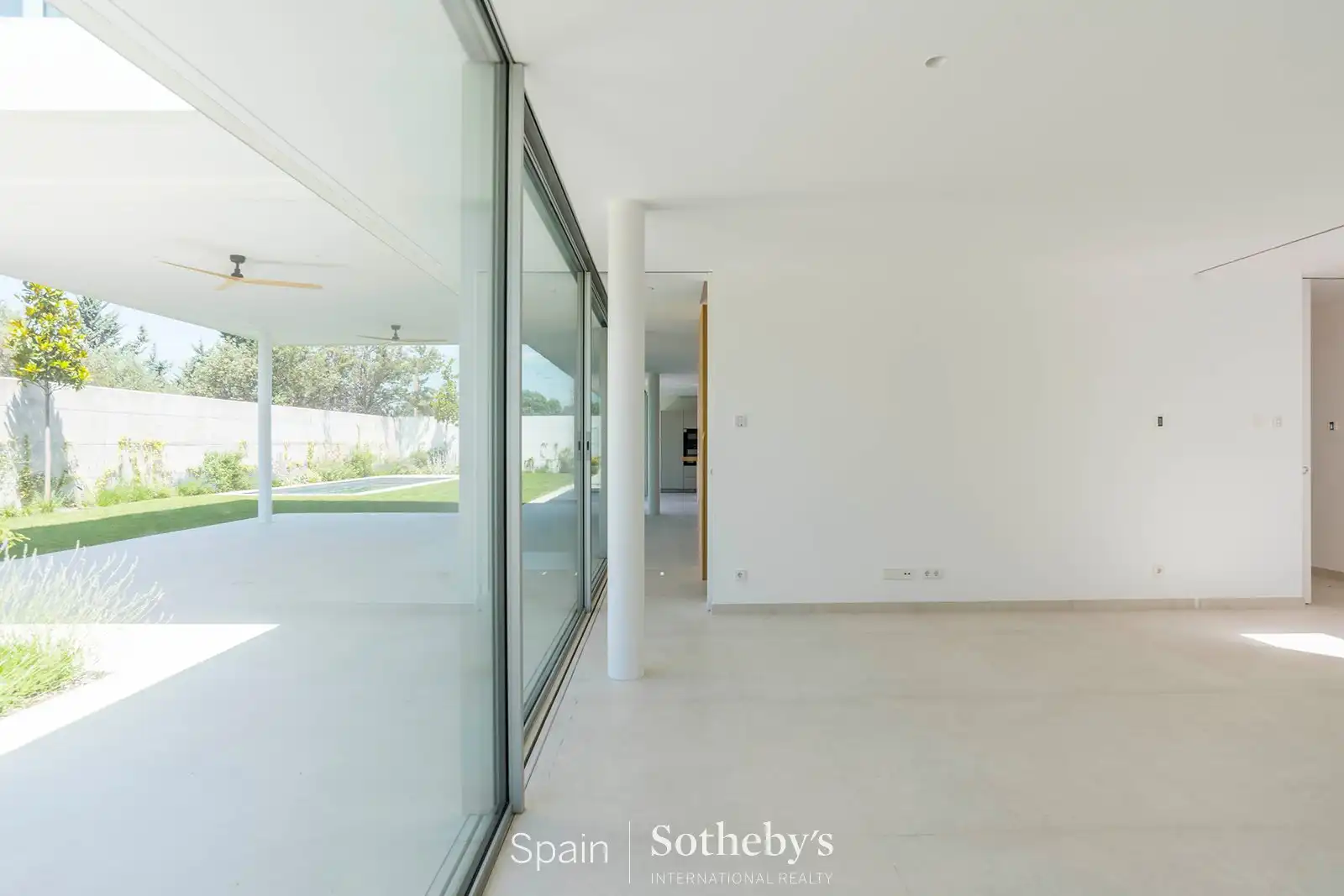 Houses for rent in Madrid  with Air Conditioner, Heating and Private garden