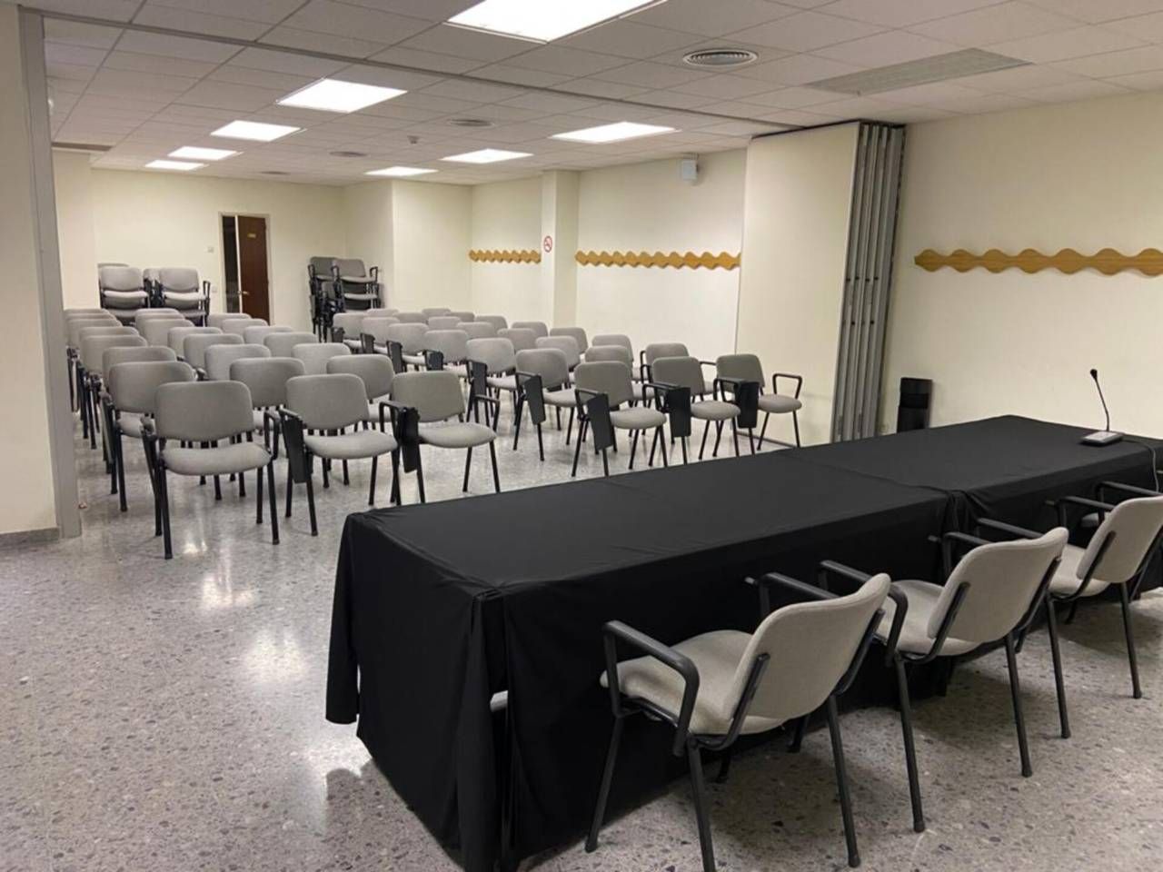 Dining room of Office to rent in Granollers  with Air Conditioner and Alarm