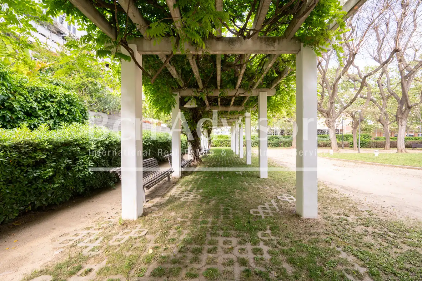 Garten von Wohnung zum Verkauf in Barcelona mit Klimaanlage, Heizung und Parkett