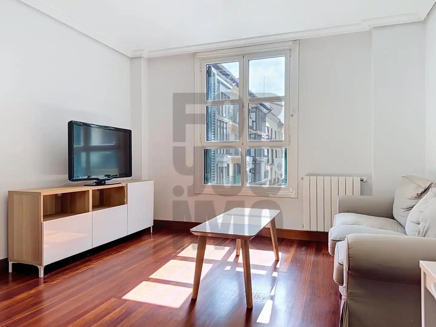 Sala de estar de Piso en venta en Irun  con Calefacción, Trastero y Balcón