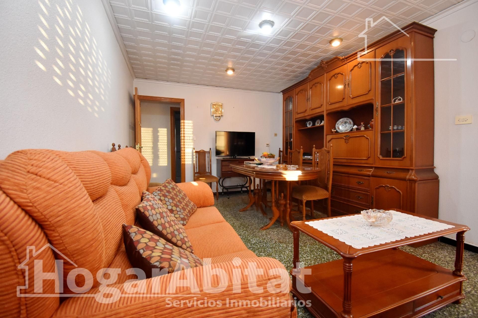 Living room of Flat for sale in Castellón de la Plana / Castelló de la Plana  with Air Conditioner and Balcony