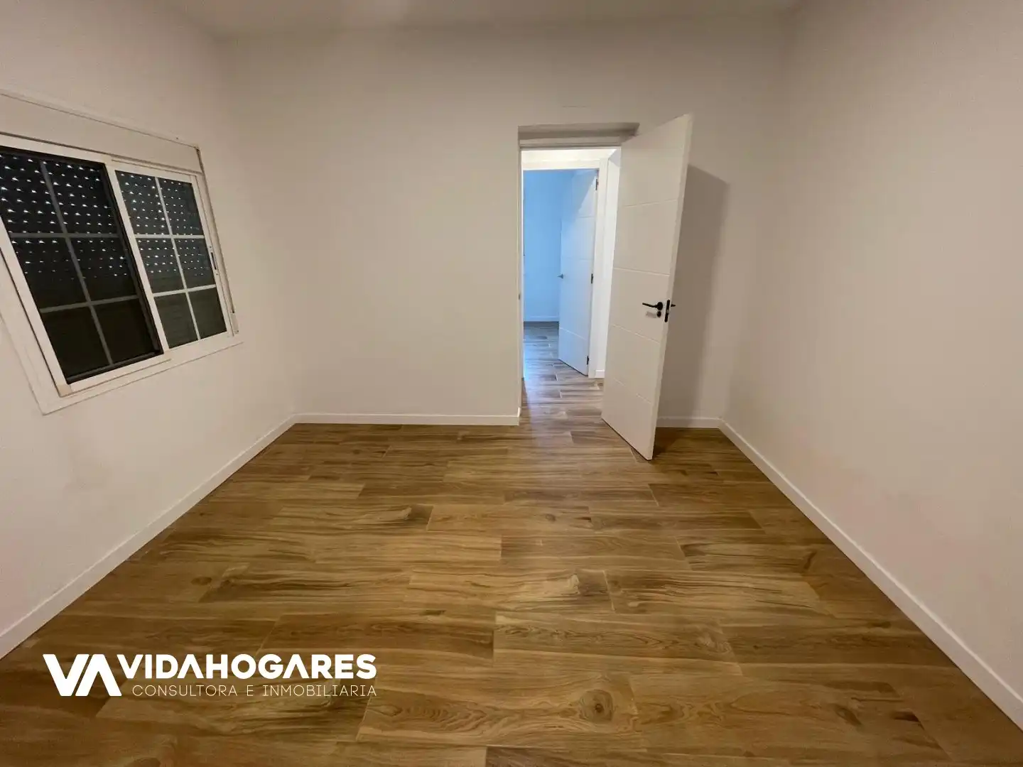 Bedroom of Flat for sale in Rota