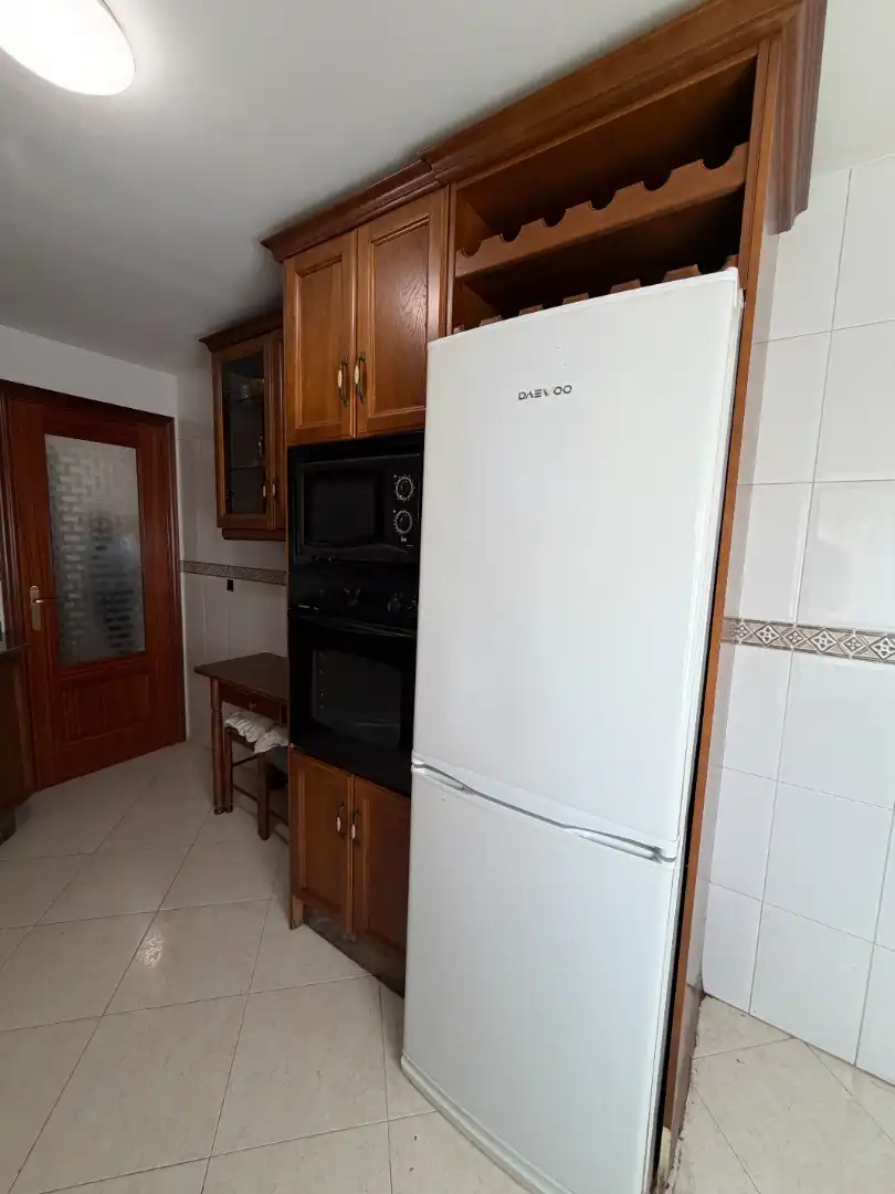 Cuina de Pis de lloguer en Úbeda amb Aire condicionat, Calefacció i Forn