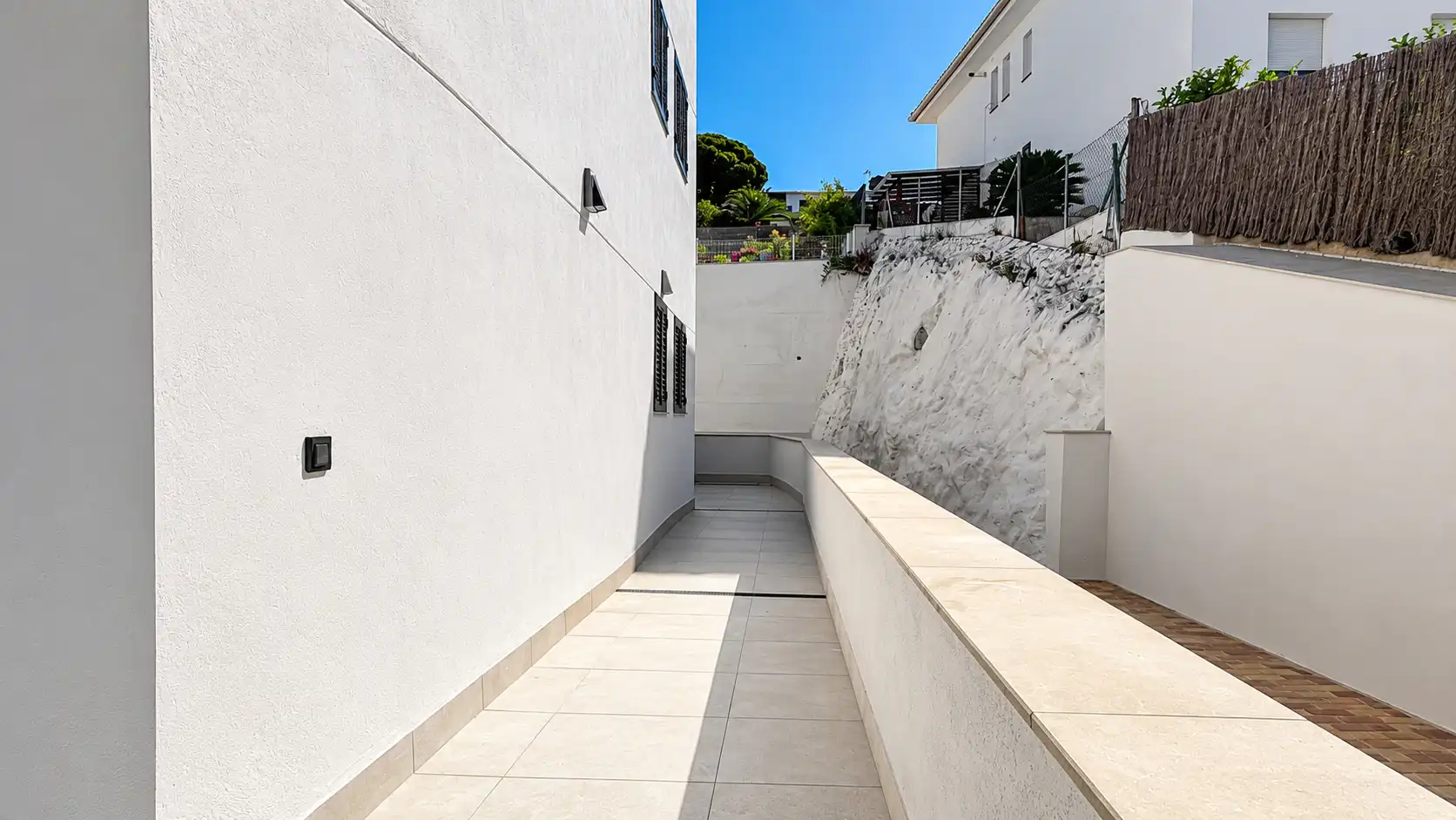 Planta baixa en venda a Carrer Verge de Montserrat, 17, Urbanitzacions