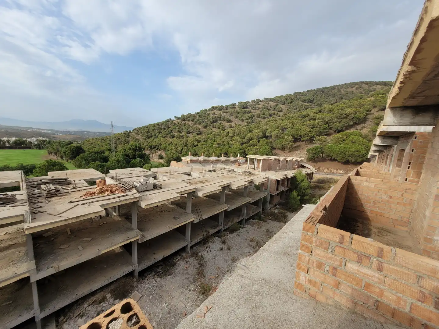 Vista exterior de Edifici en venda en Alhaurín El Grande