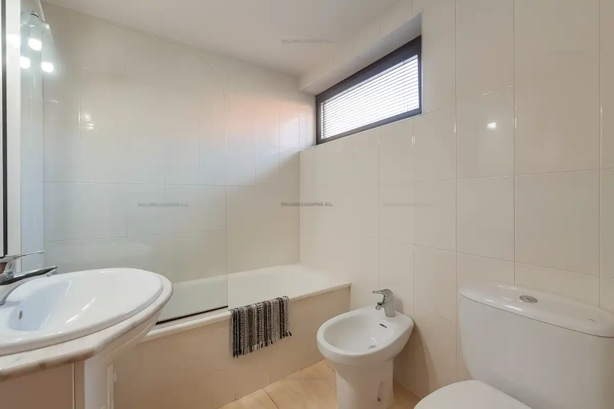 Baño de Piso en venta en Mollet del Vallès con Aire acondicionado, Calefacción y Trastero