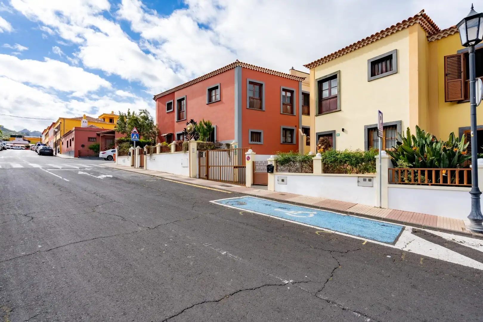 Vista exterior de Casa adosada en venda en Tegueste amb Terrassa i Traster