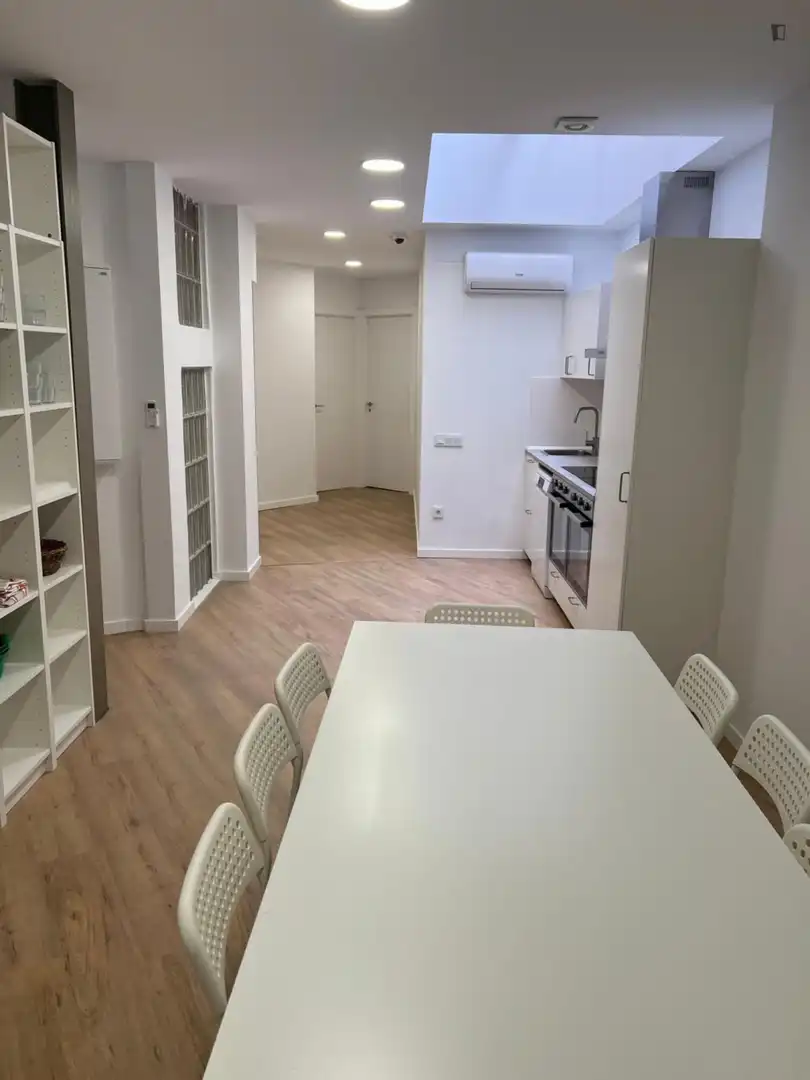 Room in Poble Nou