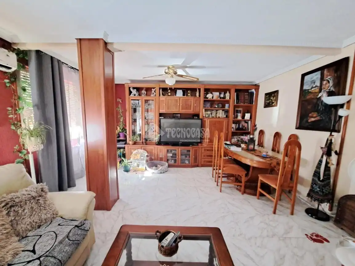 Sala de estar de Piso en venta en Parla con Aire acondicionado, Calefacción y Internet