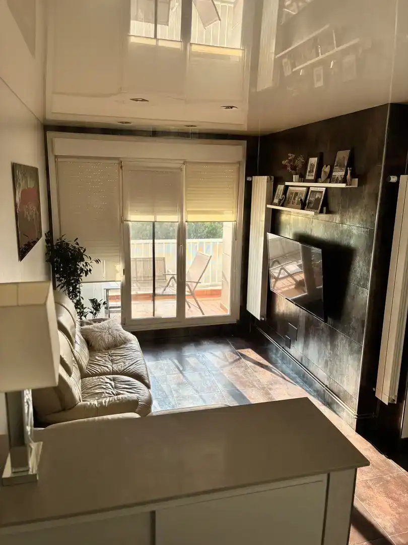 Wohnzimmer von Wohnung zum Verkauf in Entrambasaguas mit Balkon