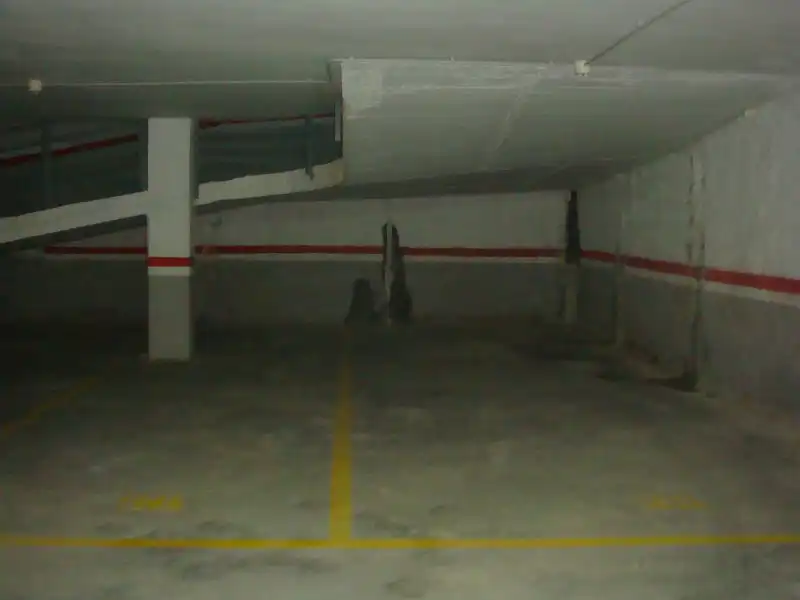 Parking with lift for sale in C/ Aries, imagen 3