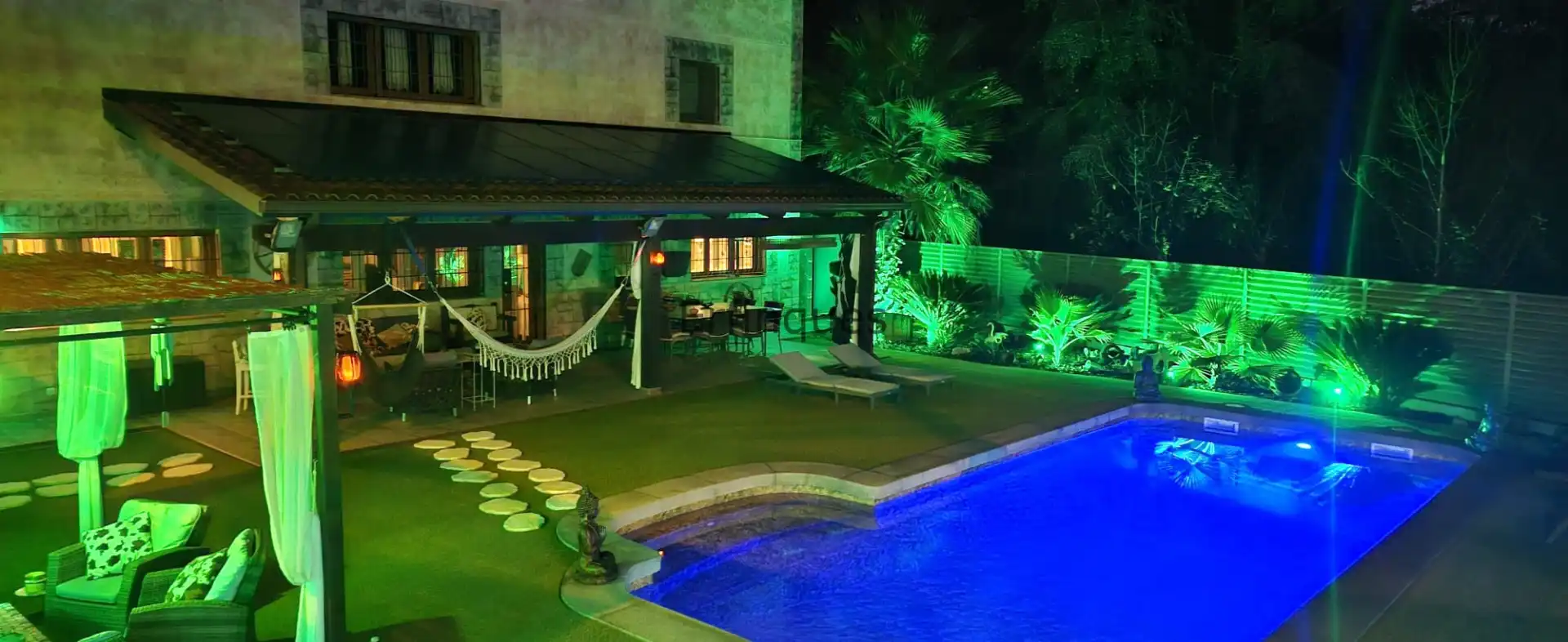 Schwimmbecken von Haus oder Chalet zum Verkauf in Rubí mit Klimaanlage, Heizung und Privatgarten