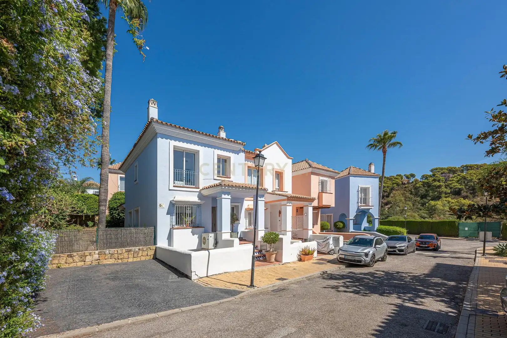 Adosado con piscina en venta en Nueva Andalucía
