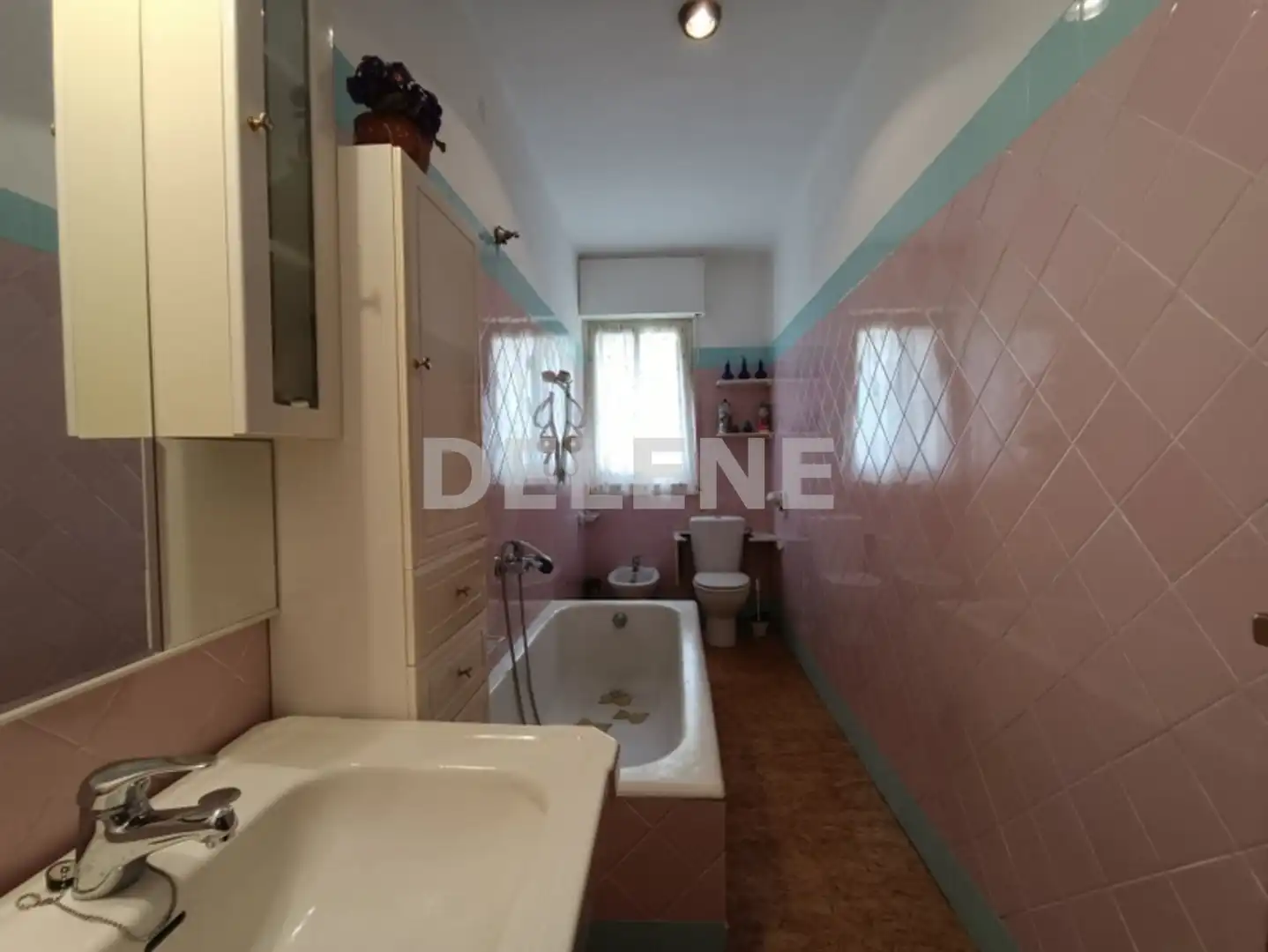Bathroom of Flat for sale in Hellín  with Air Conditioner, Terrace and Furnished