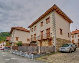 Vista exterior de Casa adosada en venda en Isaba / Izaba amb Calefacció i Balcó