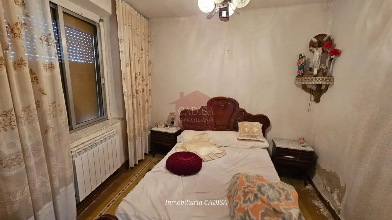 Dormitori de Casa o xalet en venda en Calzada de Valdunciel amb Calefacció, Jardí privat i Moblat