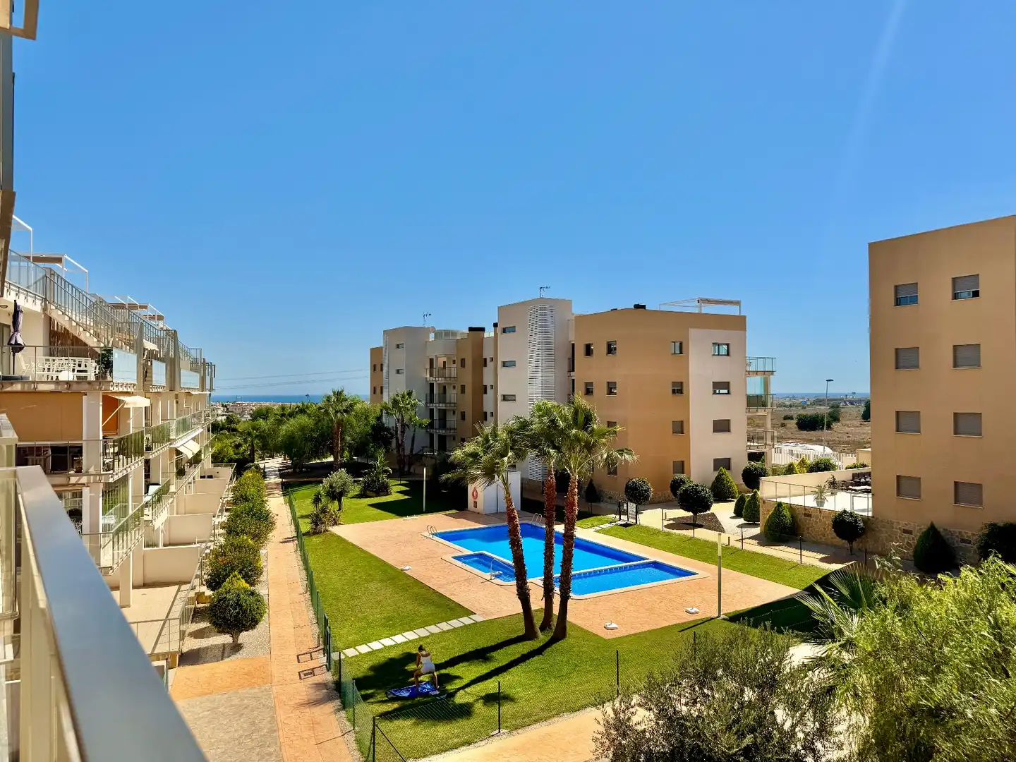 Apartamento con terraza en venta en Orihuela Costa