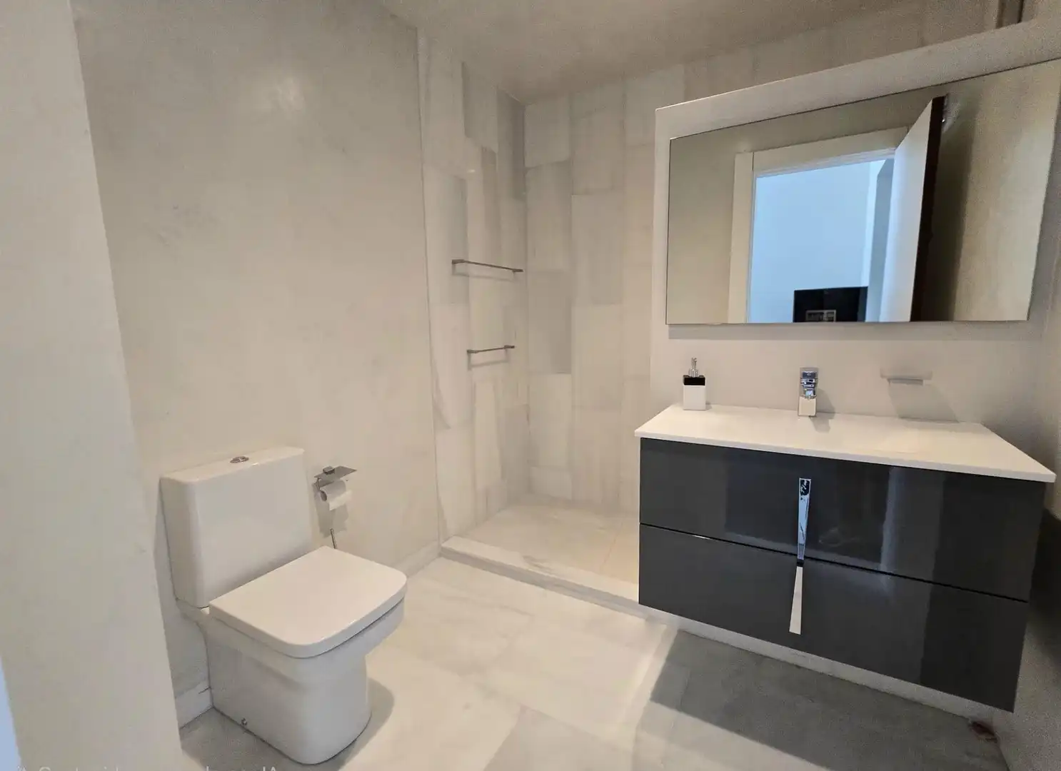 Bathroom of Houses for sale in Málaga
