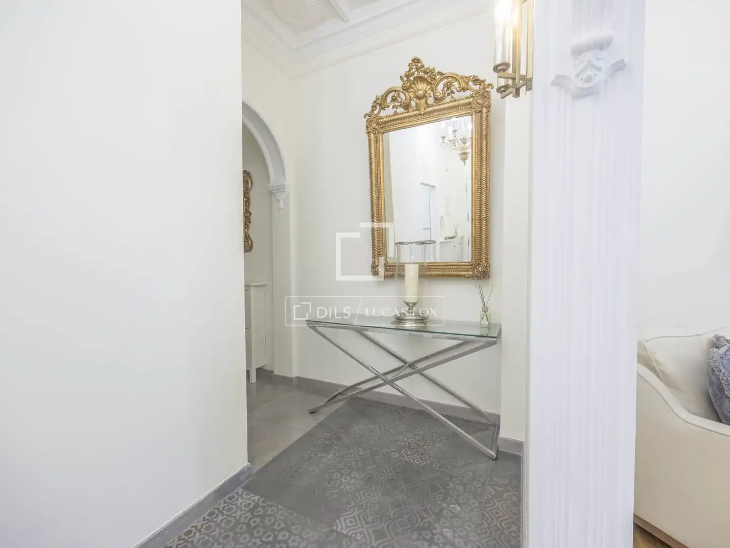 Flat for rent in Valencia  with Air Conditioner, Parquet flooring and Furnished