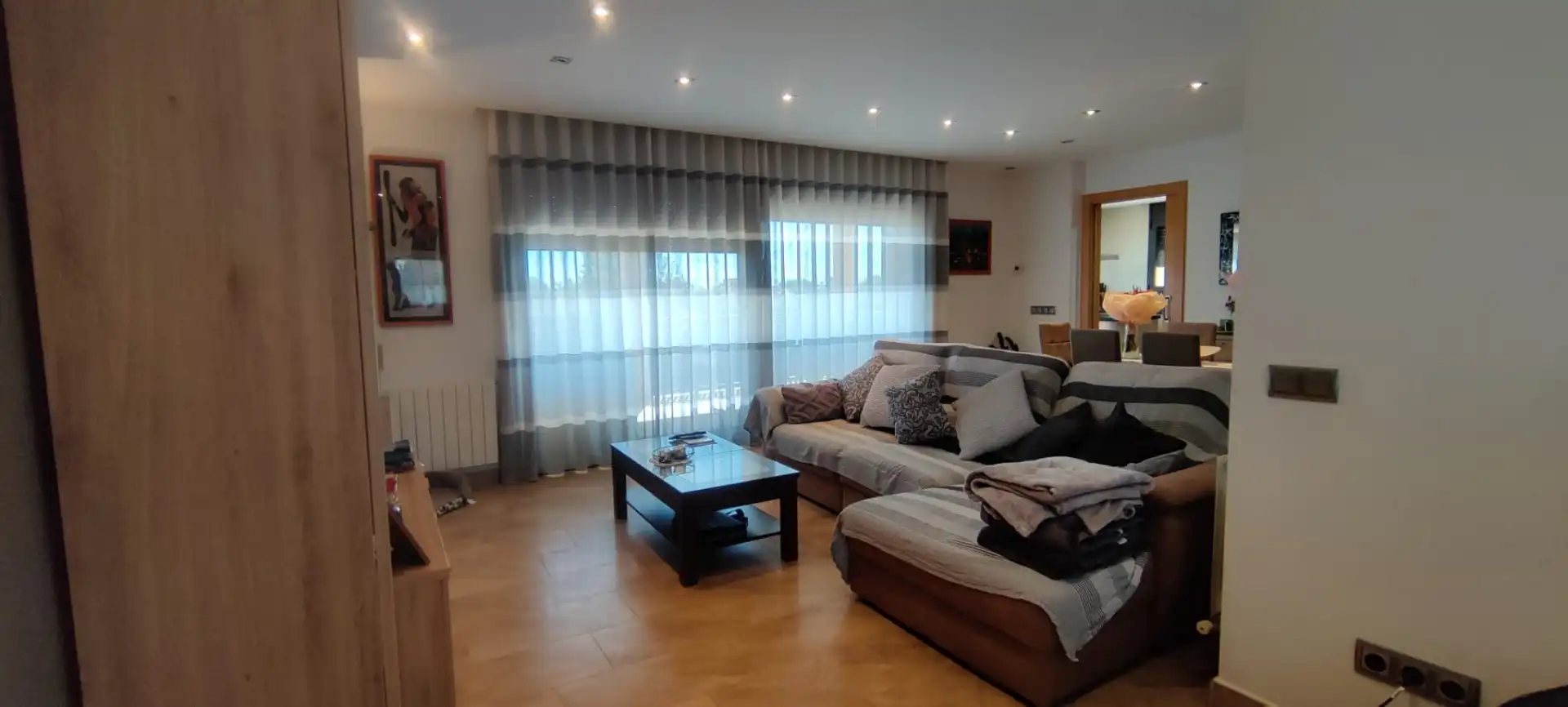 Sala d'estar de Casa o xalet en venda en Albinyana amb Aire condicionat, Calefacció i Jardí privat