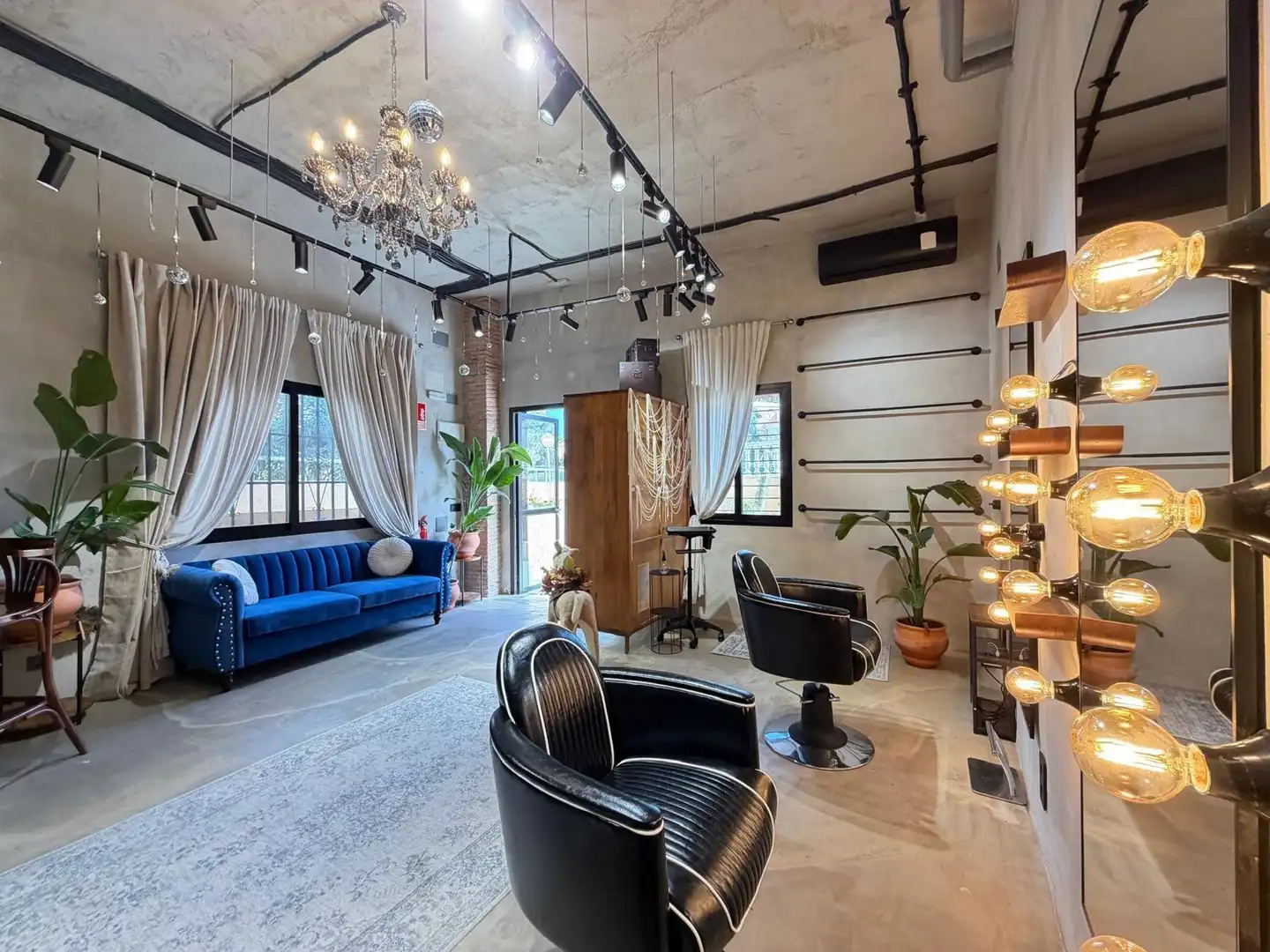 Wohnzimmer von Geschaftsraum zum Verkauf in Torrevieja mit Klimaanlage und Möbliert