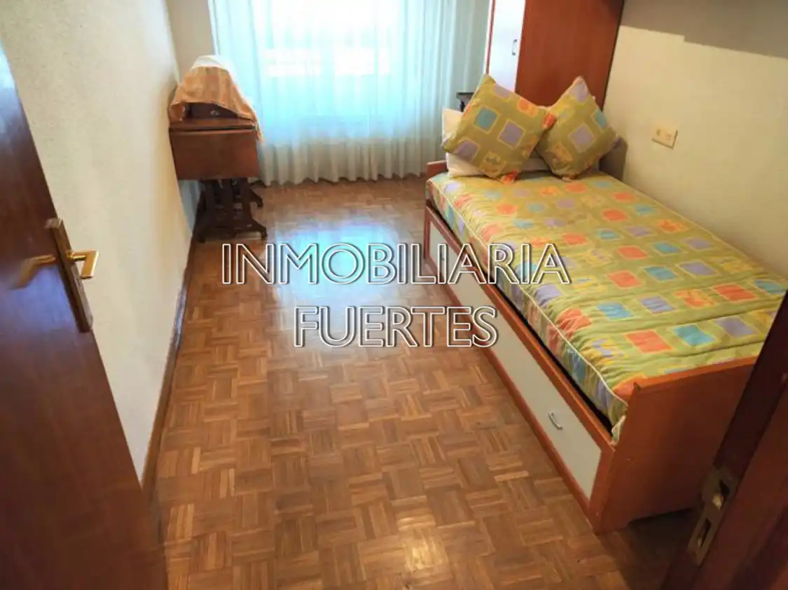 Flat for rent in Avenida de Mariano Andrés, Las Ventas