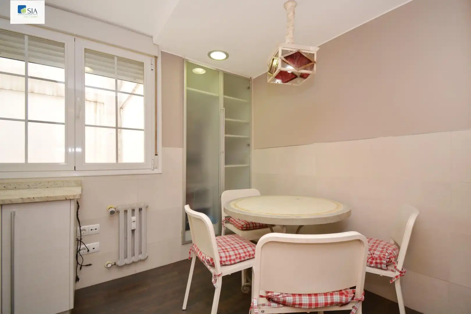 Cocina de Piso de alquiler en Zaragoza con Aire acondicionado, Calefacción y Amueblado