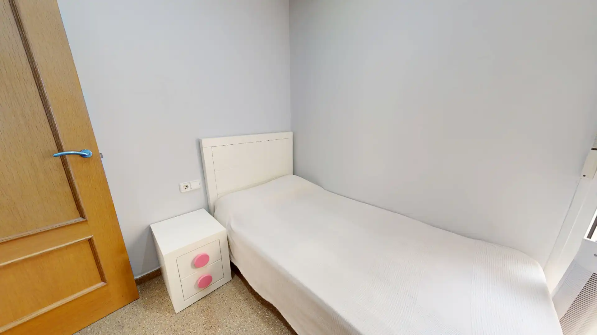 Habitación de Piso en venta en Elda